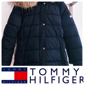 Tommy Hilfiger quilted puffer jacket with faux fur Hood